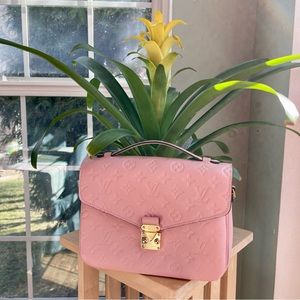 AUTHENTIC LV POCHETTE METIS CROSSBODY SHOULDER BAG